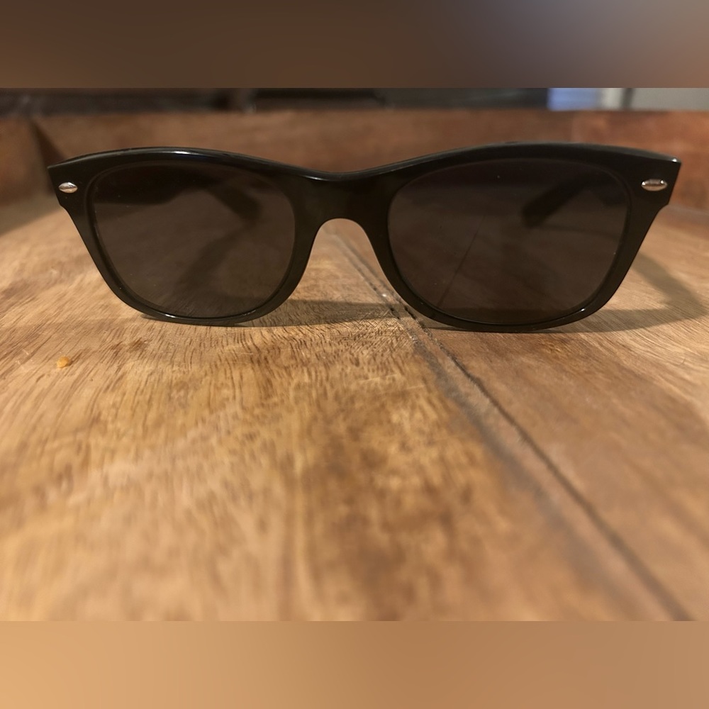 Ray-Ban